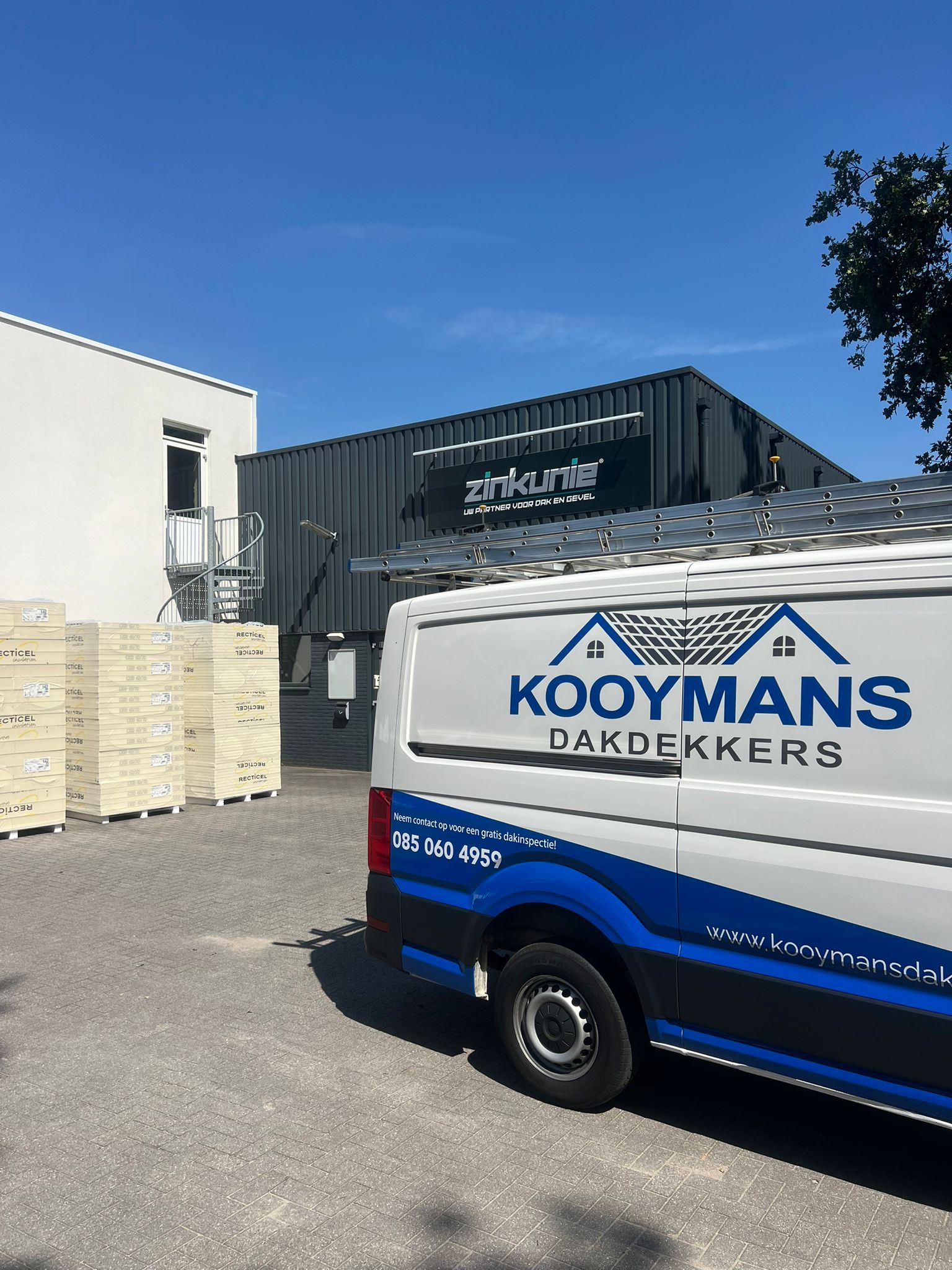 Over Kooymans Dakdekkers